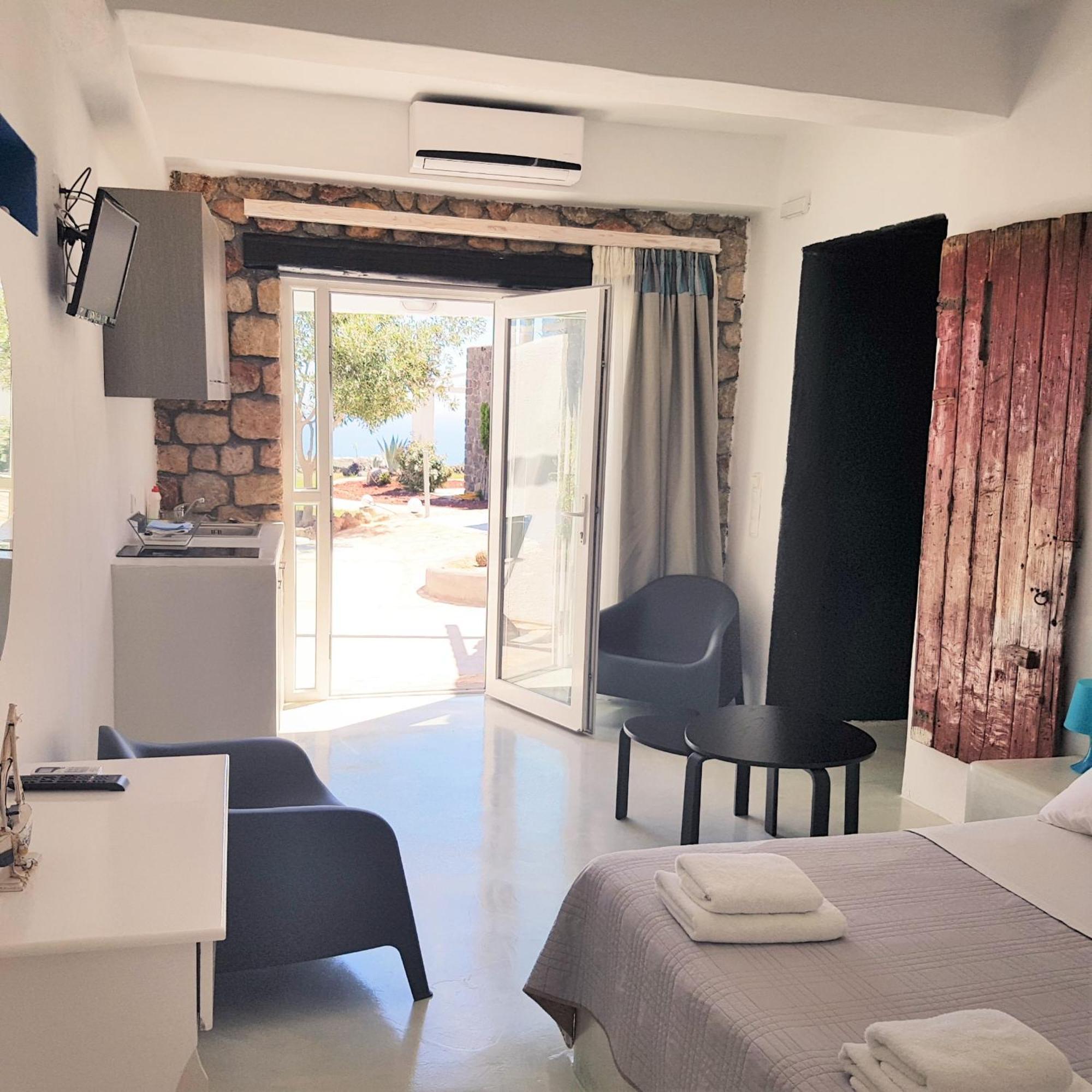 Thea Luxury Resort Fira  Exterior photo